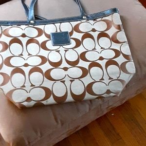 Coach tote